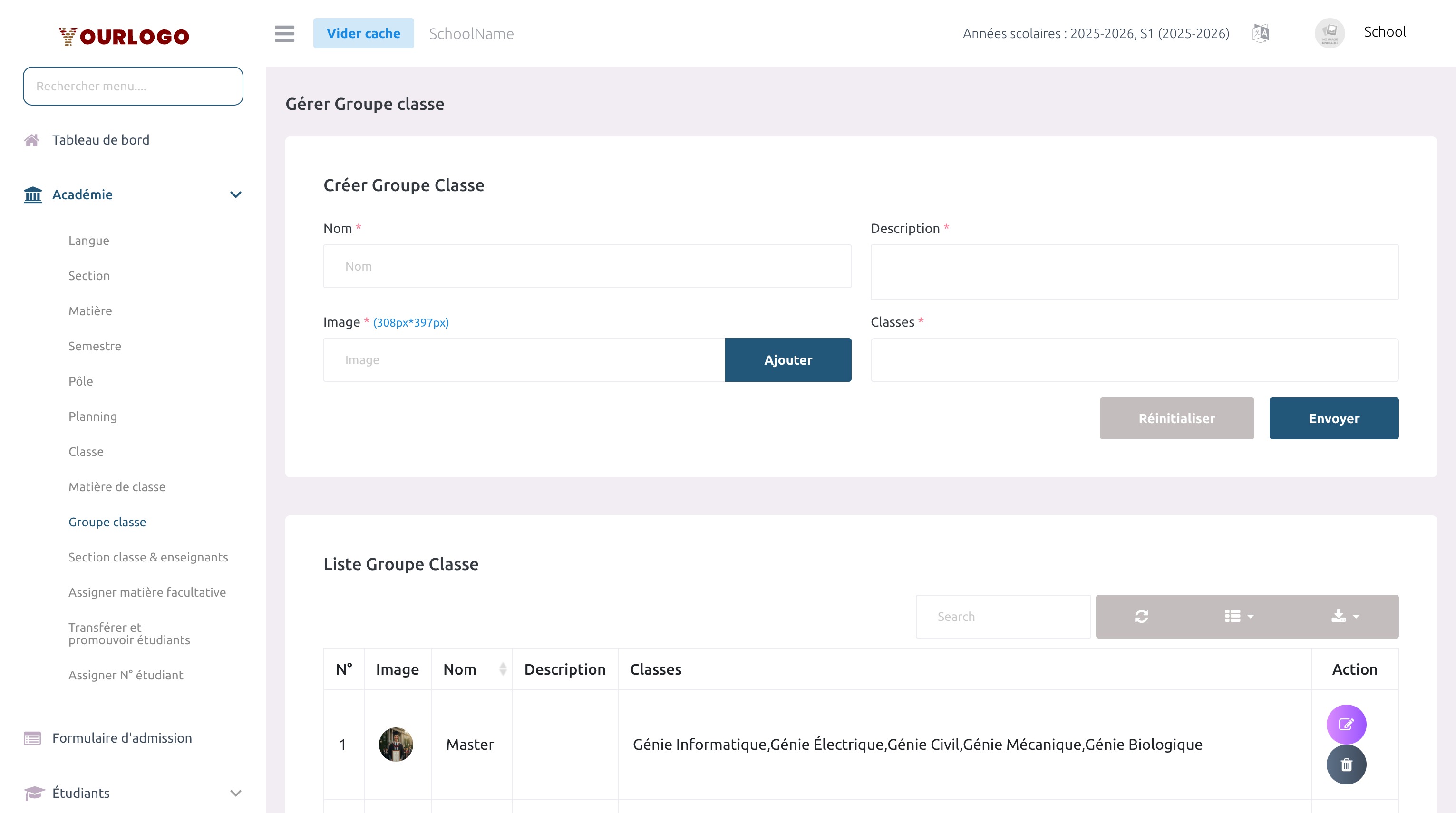 Formulaire de création de groupe de classes avec nom, description, image et sélection de classes