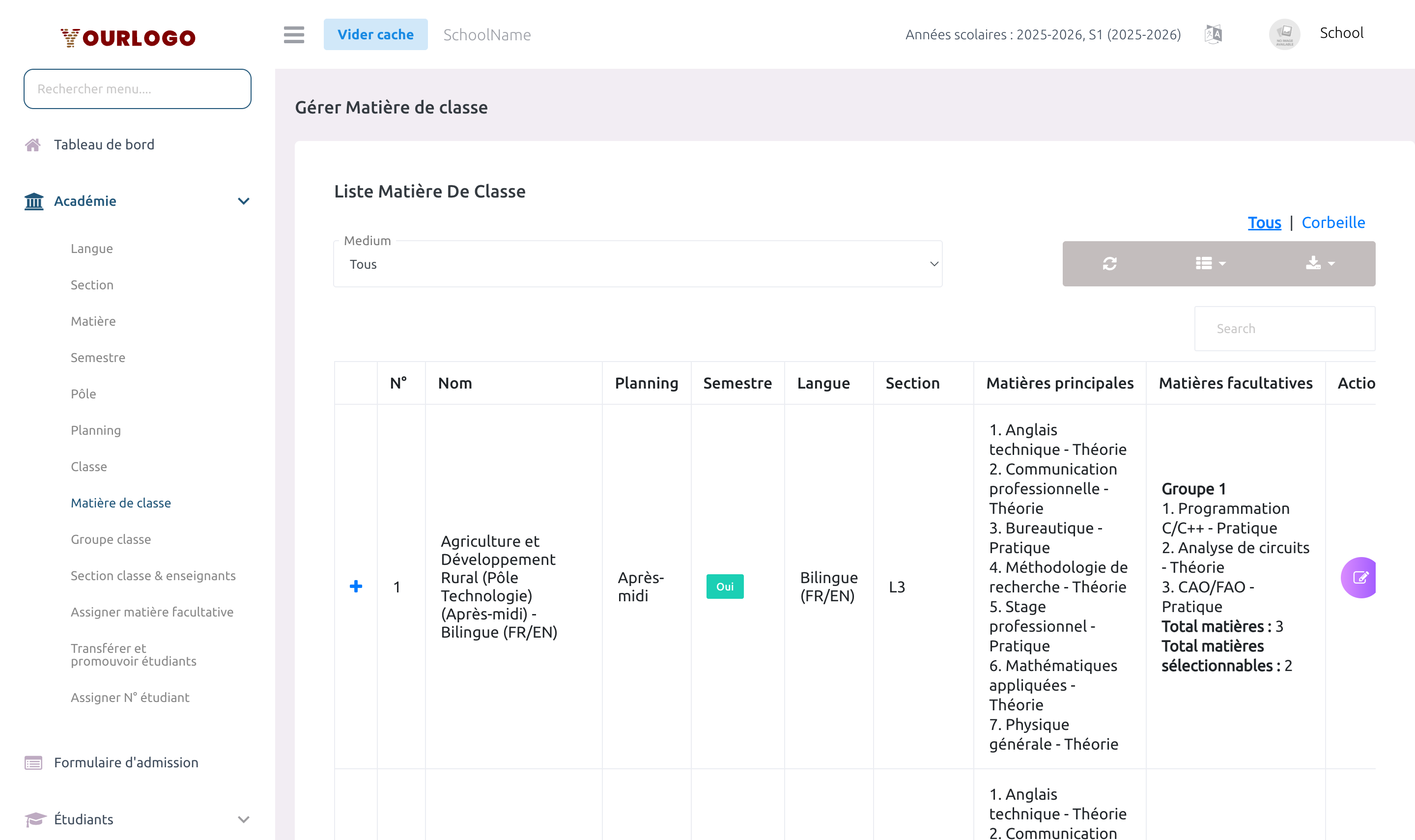 Liste des matières de classe montrant les matières obligatoires et groupes à option