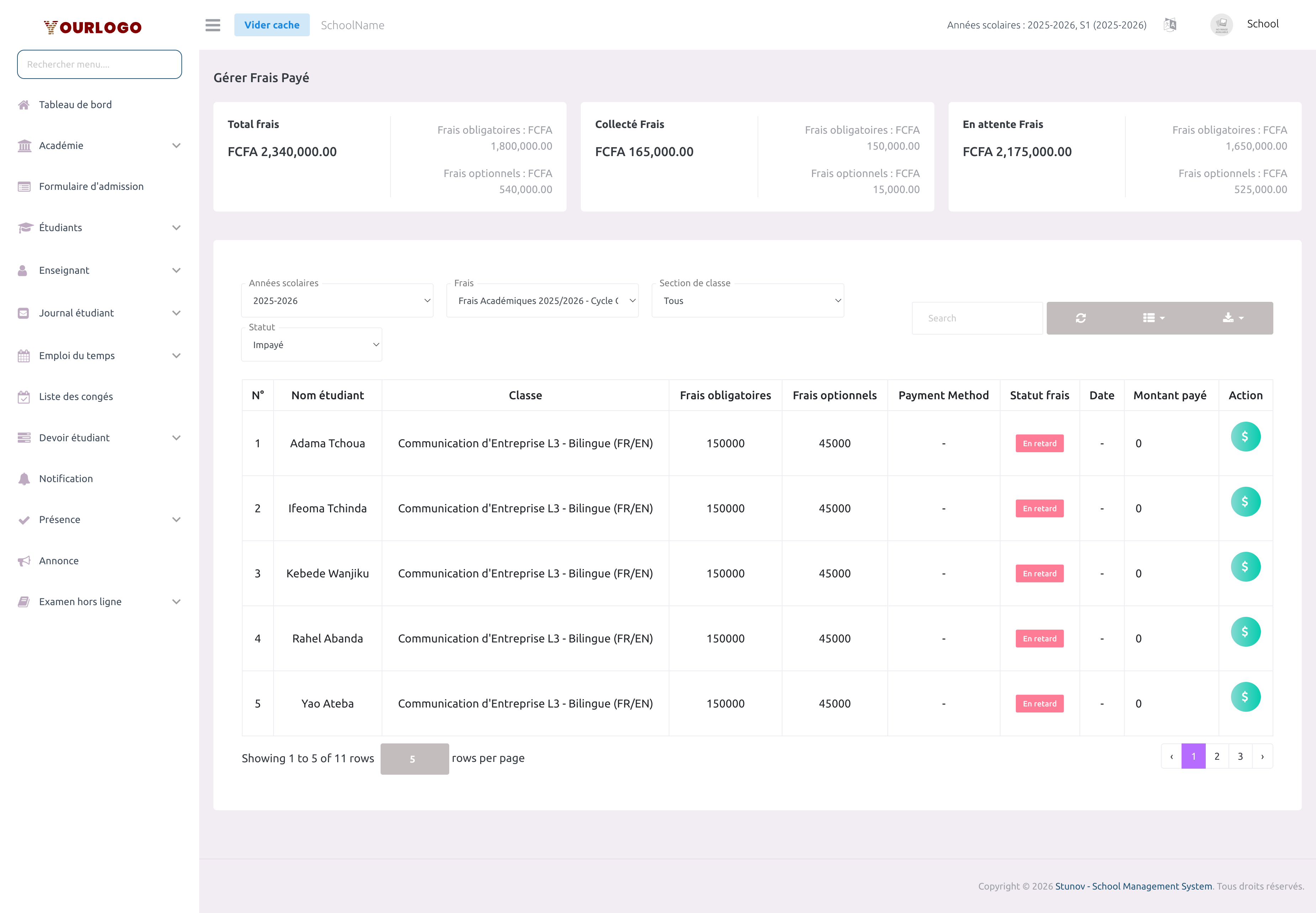 Page des frais des élèves montrant les cartes récapitulatives et les filtres