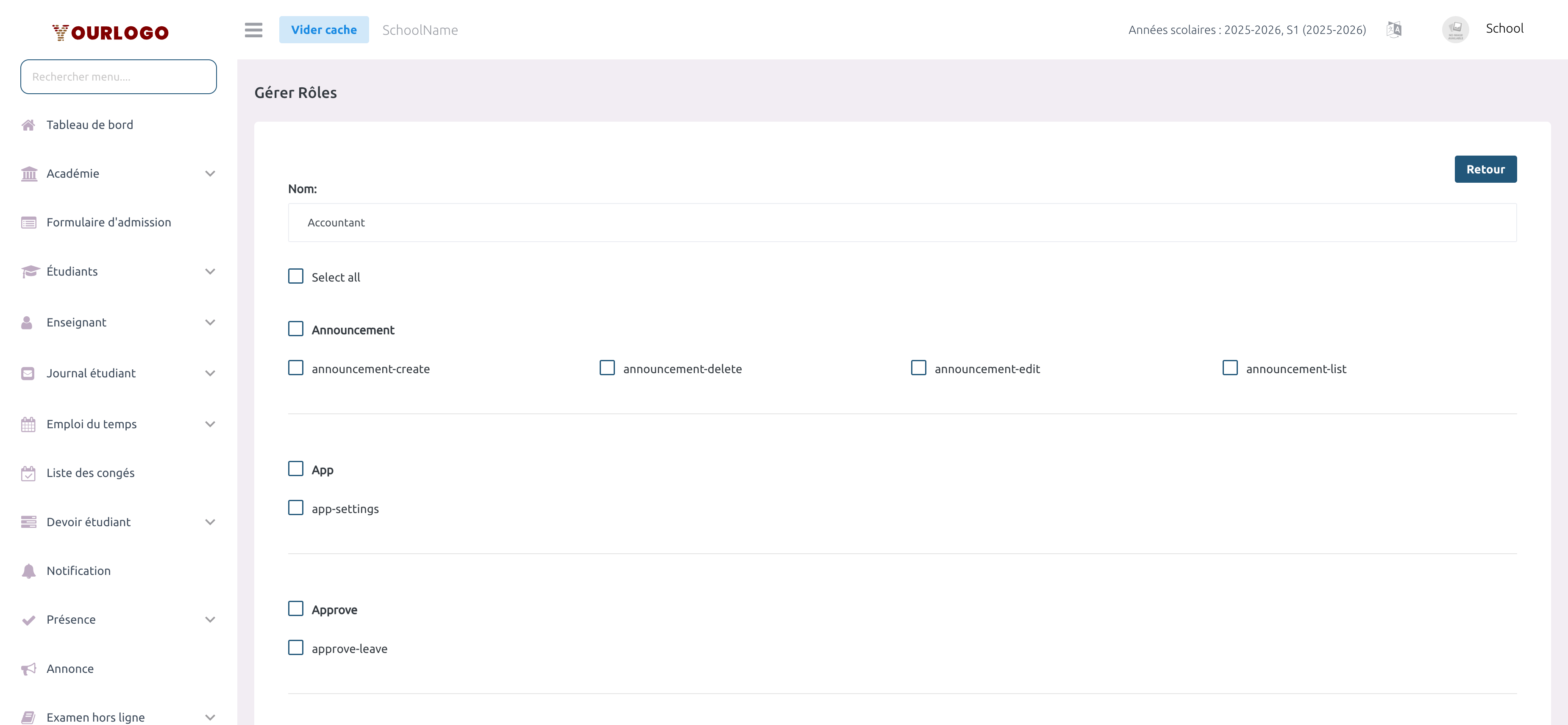 Page de modification du rôle avec nom pré-rempli et permissions cochées